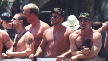 LA Pride 2000 - 07